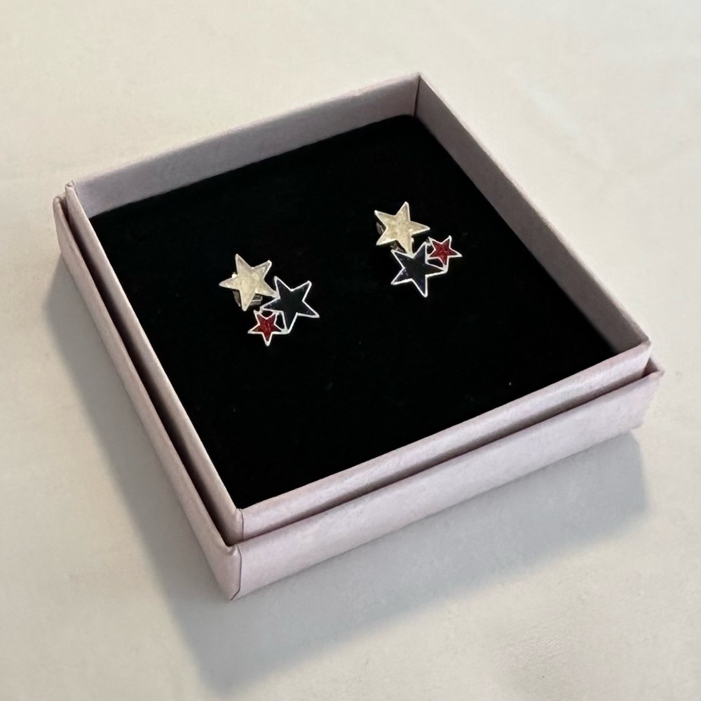 🇺🇸 American 🇺🇸 U.S.A. three star shimmer stud earrings Red white blue
